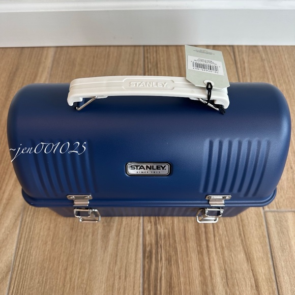 Hearth & Hand Magnolia Stanley 10qt Stainless Steel Lunch Box Marine Blue - Picture 14 of 15